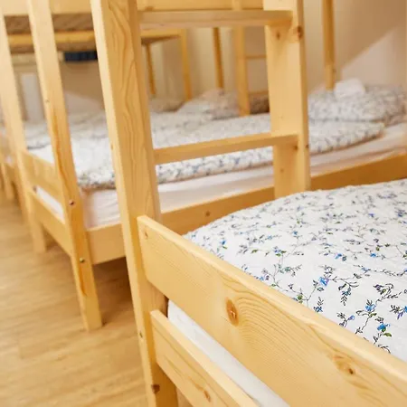 Hostel Delalut *