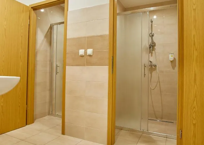 Hostel Delalut Ravne na Koroskem